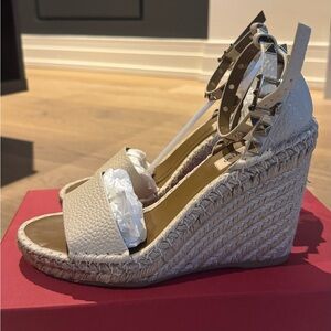 VALENTINO Rockstud 105 textured-leather espadrille wedge sandals